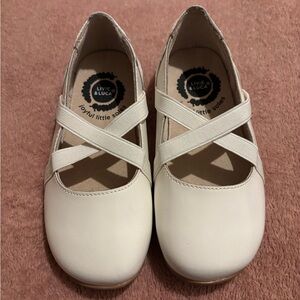 Livie & Luca white Dress Shoes for girls, New size 10